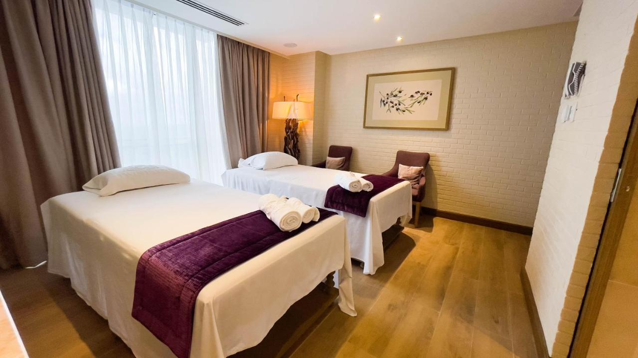 Twin Lakes Hotel ลอเรล ภายนอก รูปภาพ
